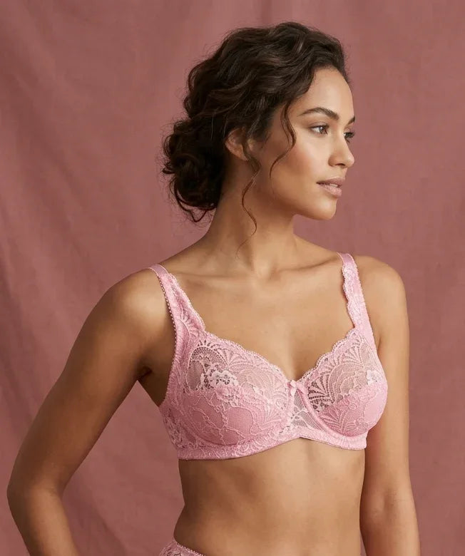 Madona Lace Set